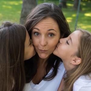 Meet your Posher, Adrienne